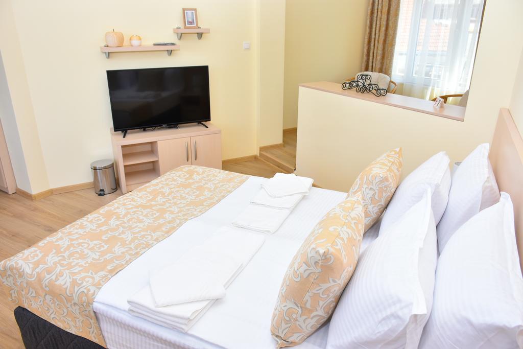 Luxury Apartments Burgas City Eksteriør billede